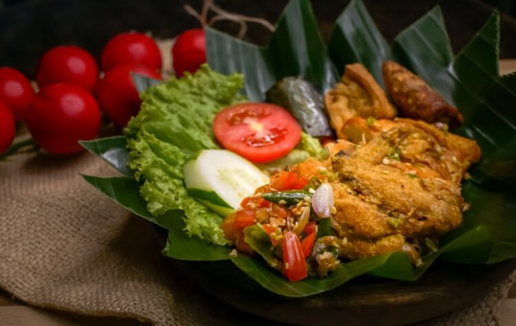Amanda's Secret: The Penyet Warung That Cilacap Loves